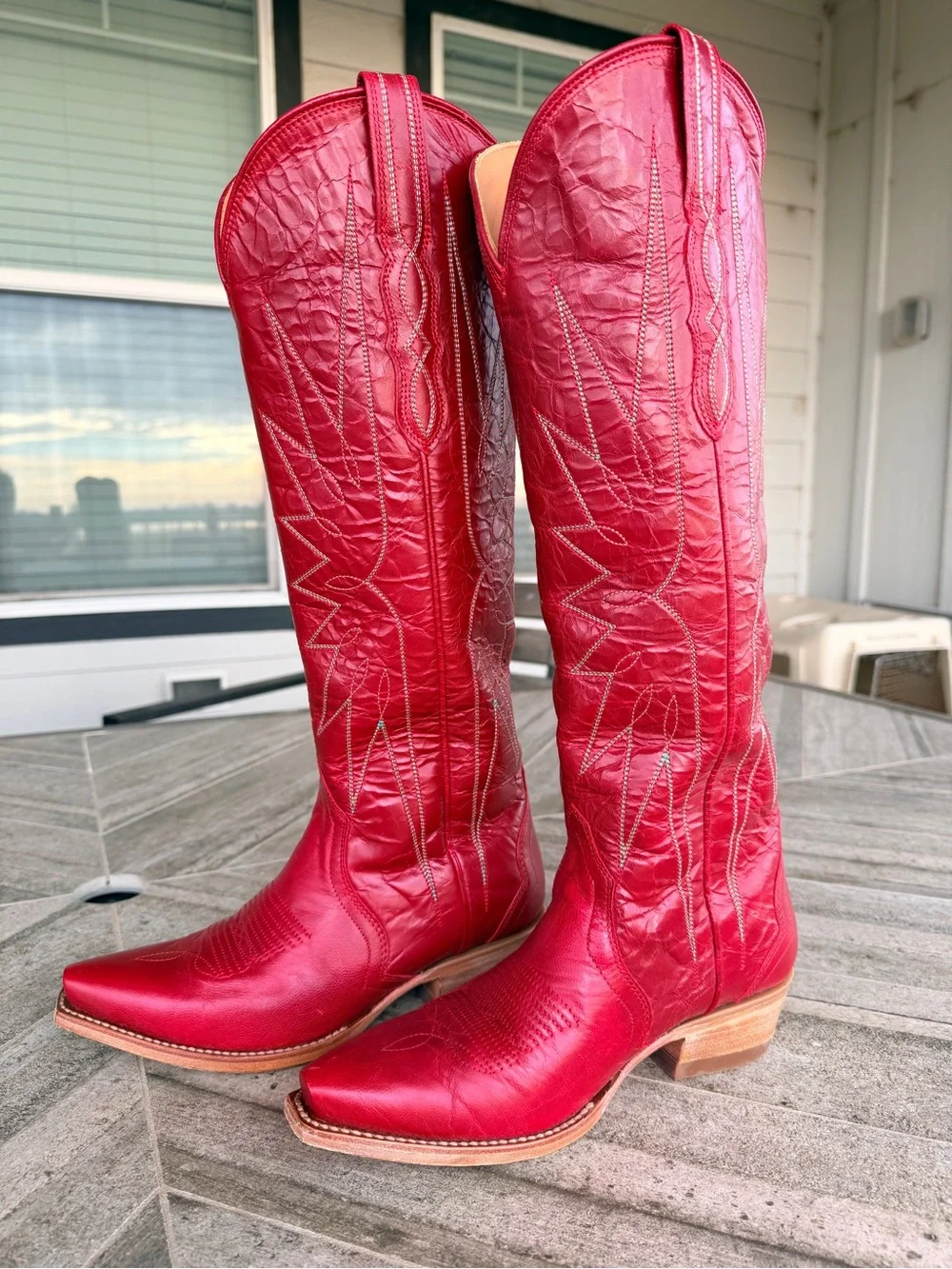 BRAND NEW CONDITION - Tecovas Red Cowboy Boots
